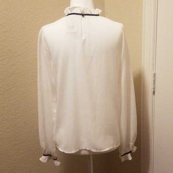 Agaci, Lace Tie Neck Blouse - Picture 3 of 4